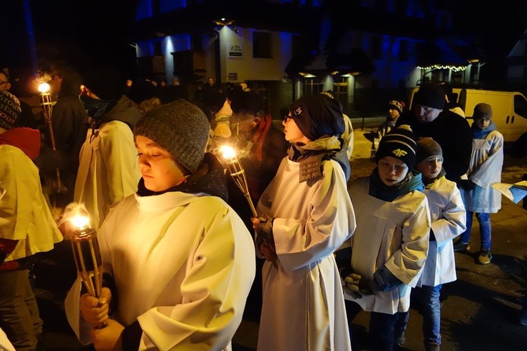 Droga Krzyżowa ulicami Poronina