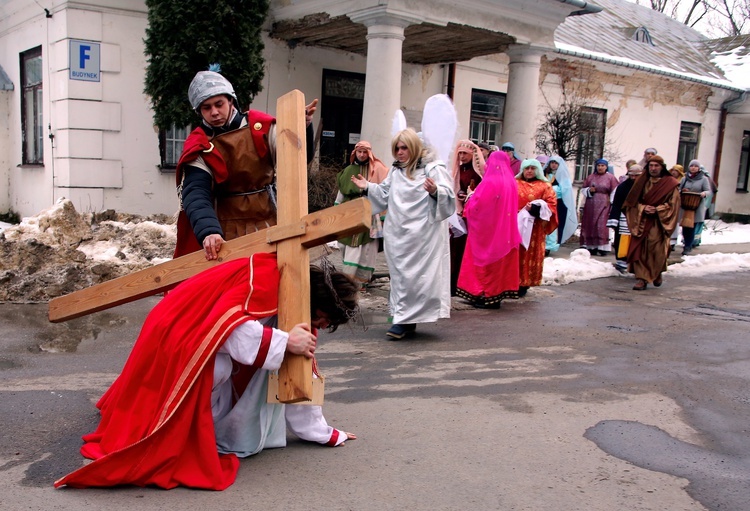 Droga Krzyżowa w "Misericordii"