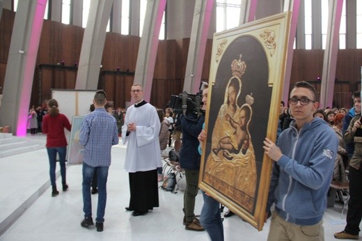 Diecezjalny Dzień Młodzieży w Świątyni Opatrzności Bożej