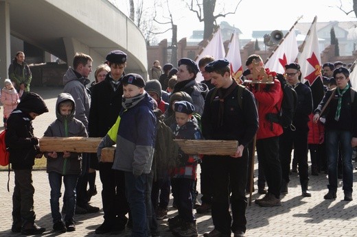 Skauci Europy na drodze krzyżowej i w sanktuarium św. Jana Pawła II