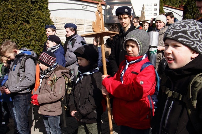 Skauci Europy na drodze krzyżowej i w sanktuarium św. Jana Pawła II