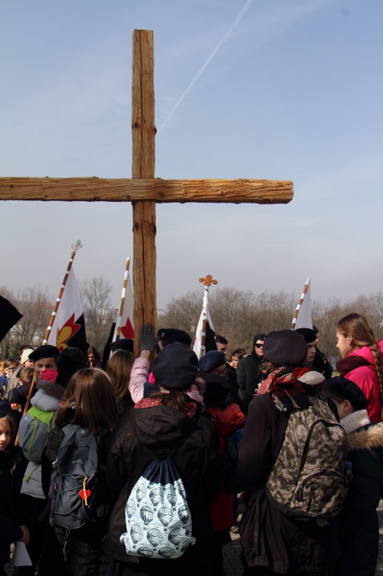 Skauci Europy na drodze krzyżowej i w sanktuarium św. Jana Pawła II