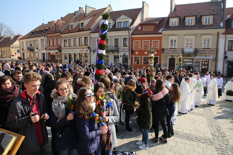 Spotkanie młodych w Niedzielę Palmową 