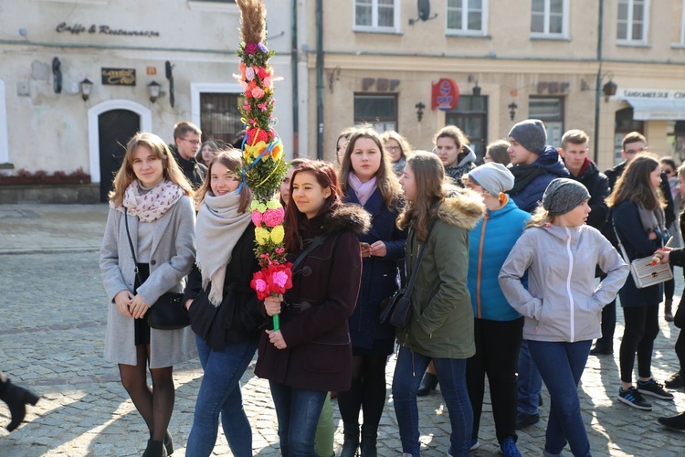 Spotkanie młodych w Niedzielę Palmową 