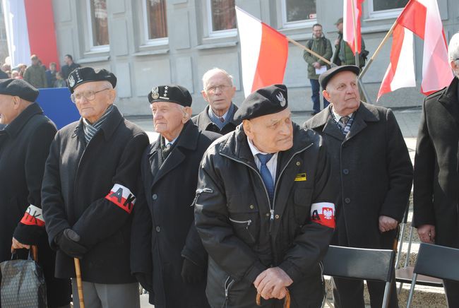 Przysięga żołnierzy obrony terytorialnej w Stalowej Woli