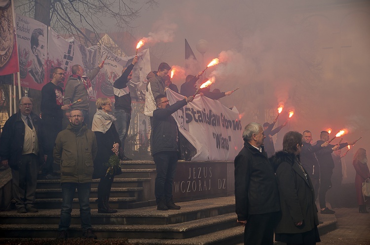 Pomnik "Inki"