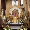 ◄	Ołtarz Bożego Grobu  po 50 latach wrócił do kościoła Wniebowzięcia Najświętszej Maryi Panny w Chorzowie-Batorym.