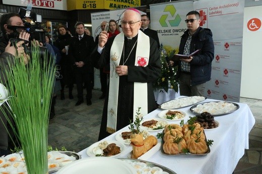 Wielkanoc na dworcu PKS