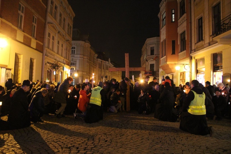 Droga Krzyżowa ulicami Tarnowa