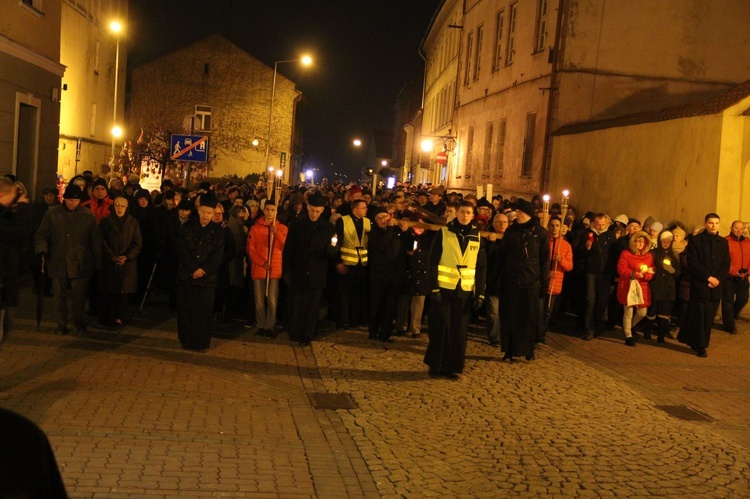 Droga Krzyżowa ulicami Tarnowa