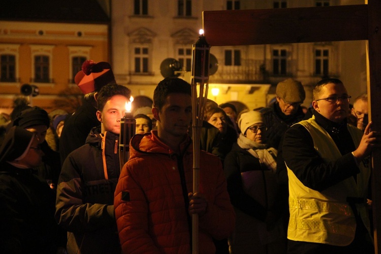 Droga Krzyżowa ulicami Tarnowa