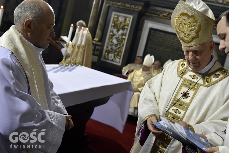 Msza Krzyżma w katedrze świdnickiej