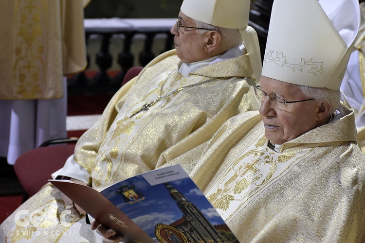 Msza Krzyżma w katedrze świdnickiej