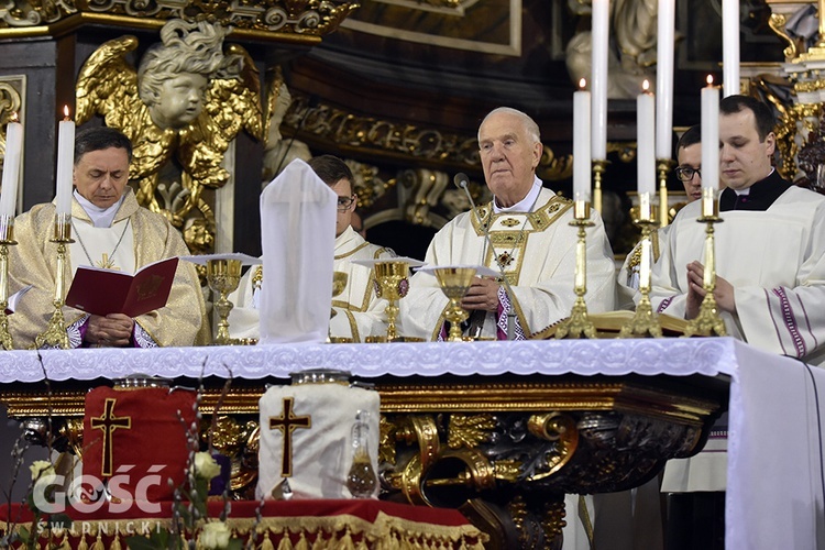 Msza Krzyżma w katedrze świdnickiej