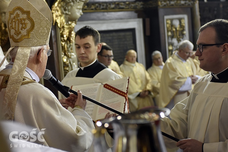 Msza Krzyżma w katedrze świdnickiej