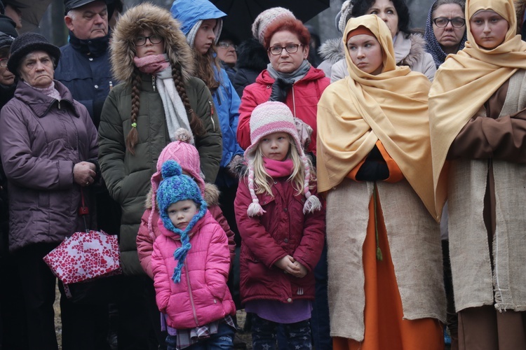 Wielki Czwartek na kalwaryjskim wzgórzu w Piekarach Śl.