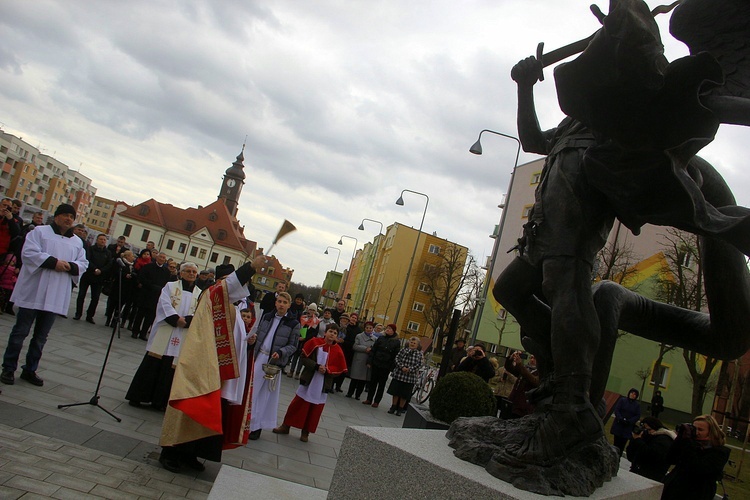 Poświęcenie figury św. Michała Archanioła