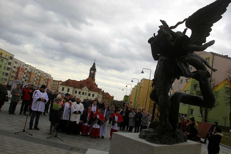 Poświęcenie figury św. Michała Archanioła