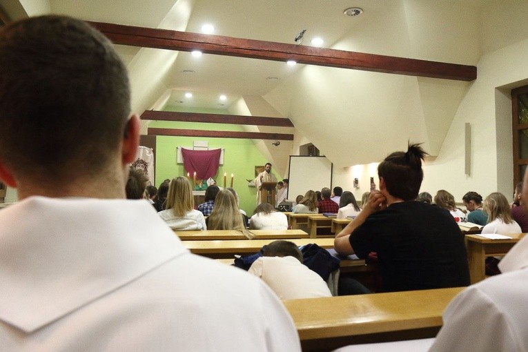 Triduum Paschalne w Bystrej - Msza Wieczerzy Pańskiej