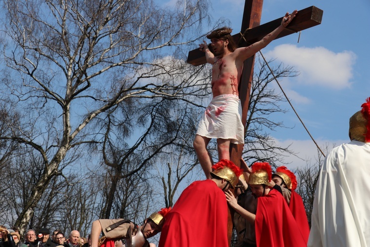 Wielki Piątek na wzgórzu kalwarii