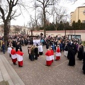 Nabożeństwo Drogi Krzyżowej na krakowskim Kazimierzu