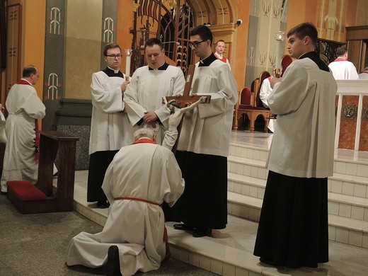 Wielki Piątek w bielskiej katedrze 2018