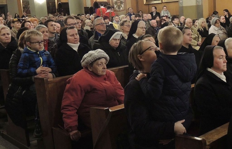 Wielki Piątek w bielskiej katedrze 2018