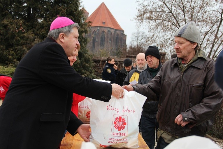 Swięconka dla 250 ubogich