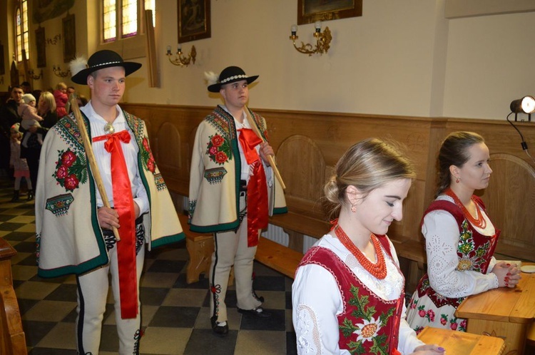 Święcenie pokarmów w Miętustwie i w Witowie