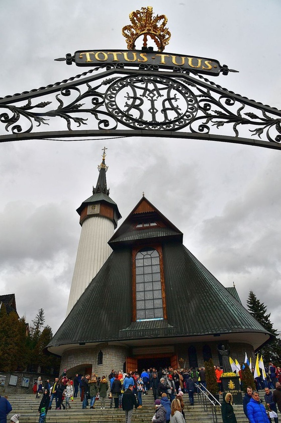 Góralska warta przy grobie