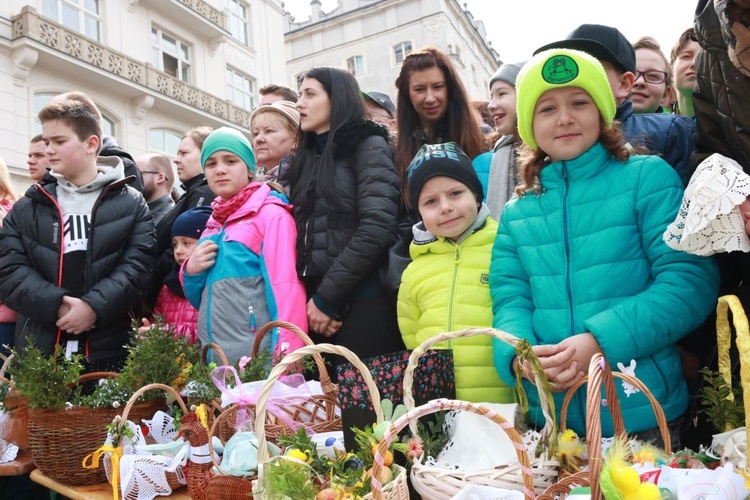 Święcenie pokarmów wielkanocnych w Krakowie 2018