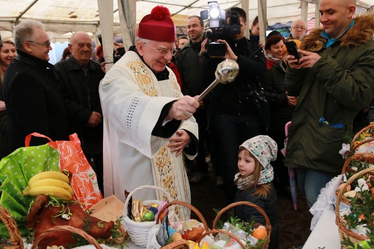 Święcenie pokarmów wielkanocnych w Krakowie 2018