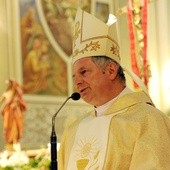 - Niech błogosławieństwo Chrystusa Zmartwychwstałego towarzyszy i pomaga - życzy bp Tomasik