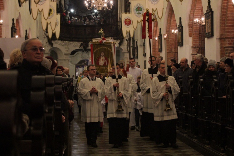 Msza św. rezurekcyjna w katedrze oliwskiej 