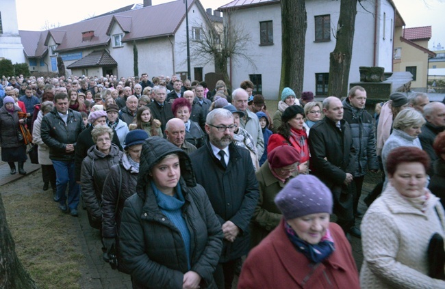 Rezurekcja "na ludowo" w Opocznie