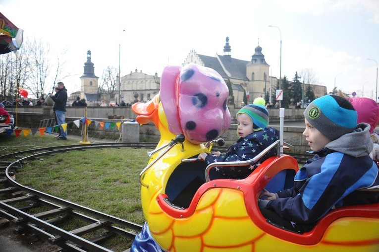 Kramy na krakowskim odpuście Emaus