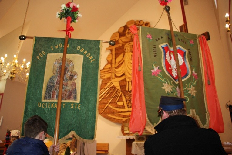 Chorągwiarze z parafii św. Rocha w Boczkach Chełmońskich