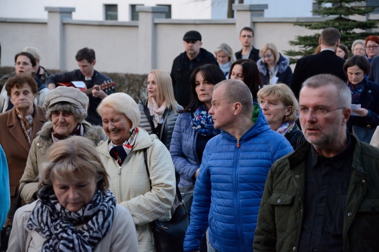 Dzielą się spotkaniem ze Zmartwychwstałym