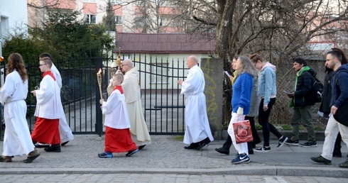 Dzielą się spotkaniem ze Zmartwychwstałym