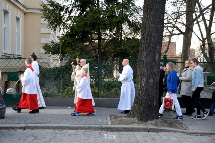 Dzielą się spotkaniem ze Zmartwychwstałym