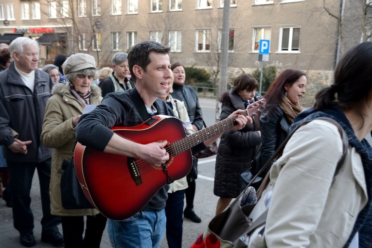Dzielą się spotkaniem ze Zmartwychwstałym