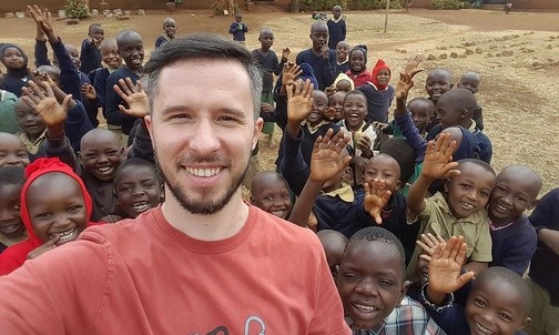 Selfie z maluchami - radość dla obu stron!