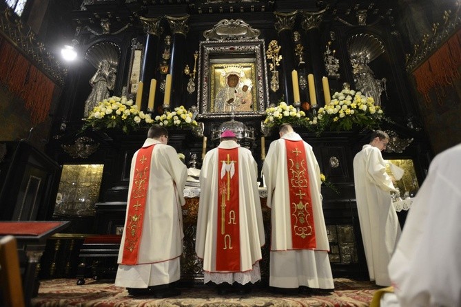 Pielgrzymka łódzkich maturzystów na Jasną Górę