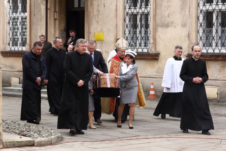 Złożenie szczątków Hanny Chrzanowskiej do sarkofagu w kościele św. Mikołaja w Krakowie