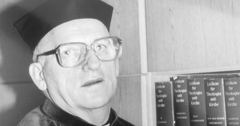 Zmarł ks. prof. Antoni Młotek