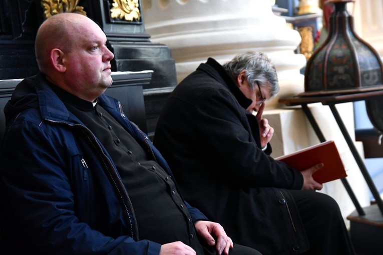 Dzień skupienia kapłanów w Skrzatuszu