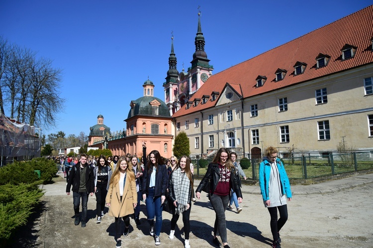 Pielgrzymka maturzystów do Świętej Lipki