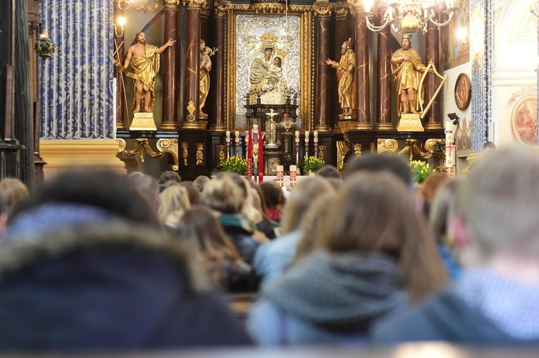 Pielgrzymka maturzystów do Świętej Lipki