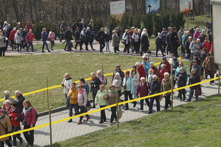 Pielgrzymka diecezji świdnickiej do Krakowa-Łagiewnik