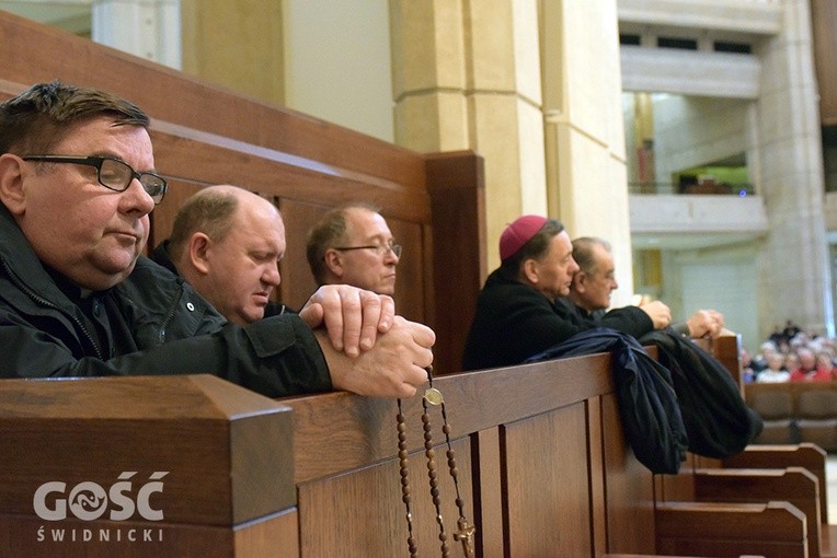 Pielgrzymka diecezji świdnickiej do Krakowa-Łagiewnik